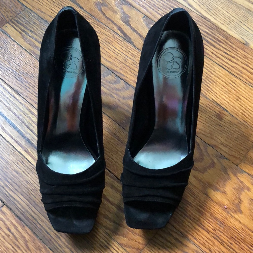 Jessica Simpson heels